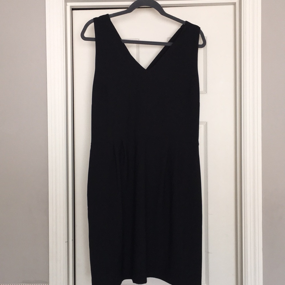 NWT Little Black Dress Banana Republic - Sz 14
